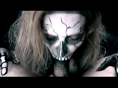 ❤️ ສາວ Demon ດູດ cock ກັບປາກສີດໍາຂອງນາງແລະກືນ cum. ️ ໜັງໂປ້ ທີ່ lo.online4sex.ru ❌️